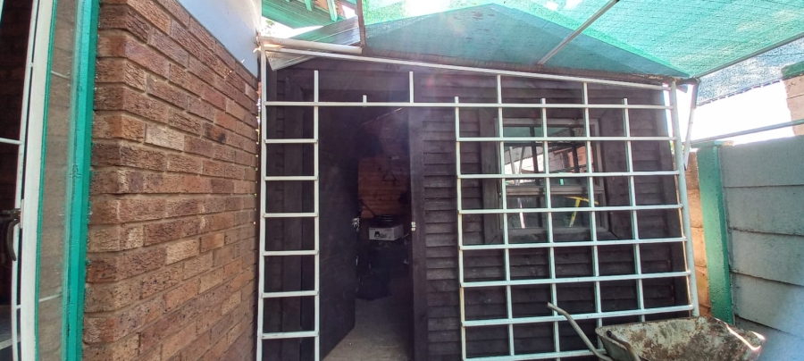 4 Bedroom Property for Sale in Randlespark North West